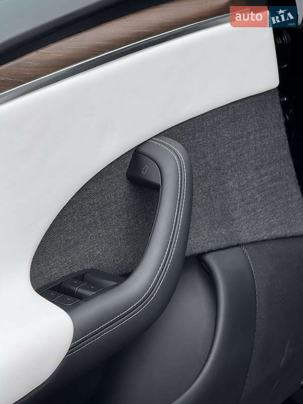 Ліфтбек Tesla Model S 2023 в Стрию фото 22 Ліфтбек Tesla Model S 2023 в Стрию