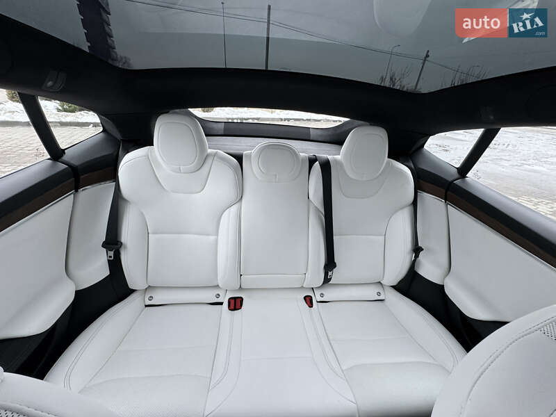 Ліфтбек Tesla Model S 2023 в Стрию фото 32 Ліфтбек Tesla Model S 2023 в Стрию