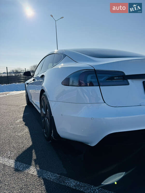 Лифтбек Tesla Model S 2021 в Ровно