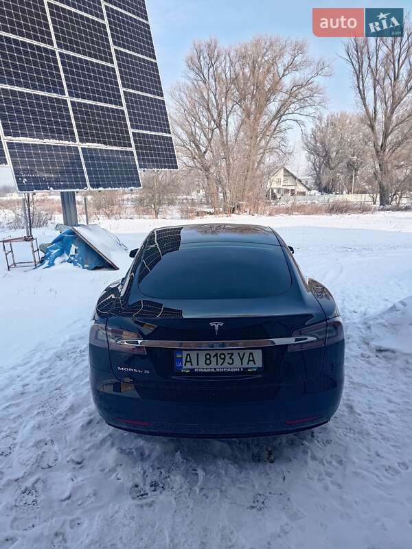 Ліфтбек Tesla Model S 2017 в Києві фото 8 Ліфтбек Tesla Model S 2017 в Києві