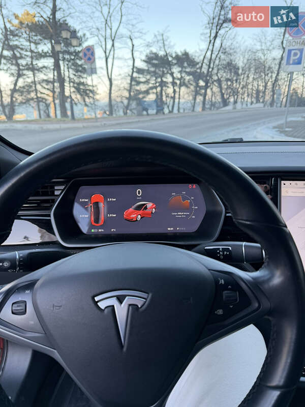 Ліфтбек Tesla Model S 2018 в Одесі