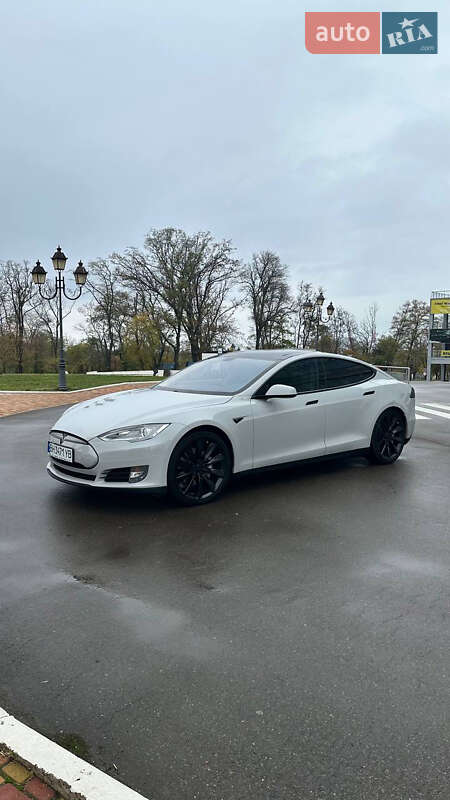 Лифтбек Tesla Model S 2013 в Одессе