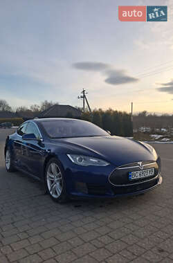 Лифтбек Tesla Model S 2015 в Стрые