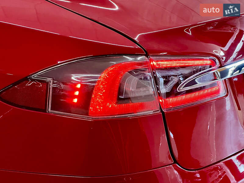 Лифтбек Tesla Model S 2019 в Николаеве фото 5 Лифтбек Tesla Model S 2019 в Николаеве