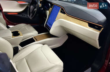 Лифтбек Tesla Model S 2019 в Николаеве