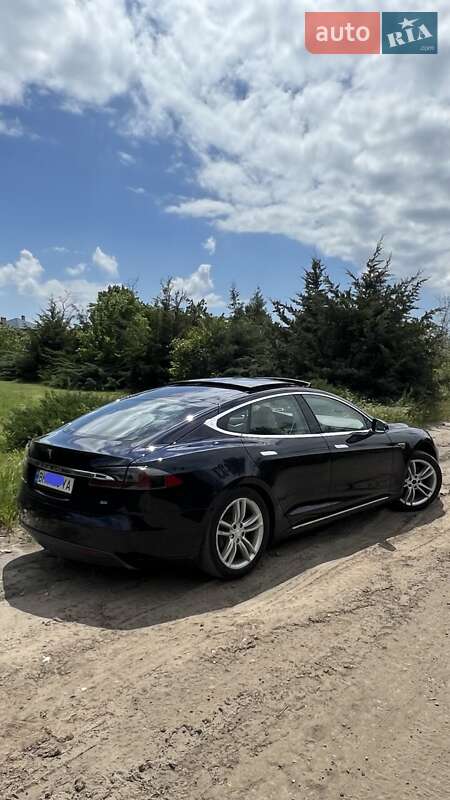 Лифтбек Tesla Model S 2014 в Одессе