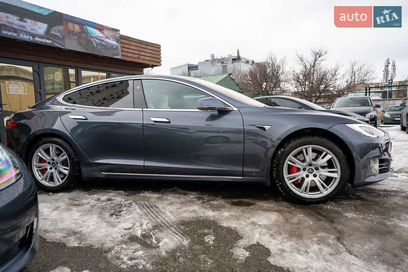 Ліфтбек Tesla Model S 2020 в Києві