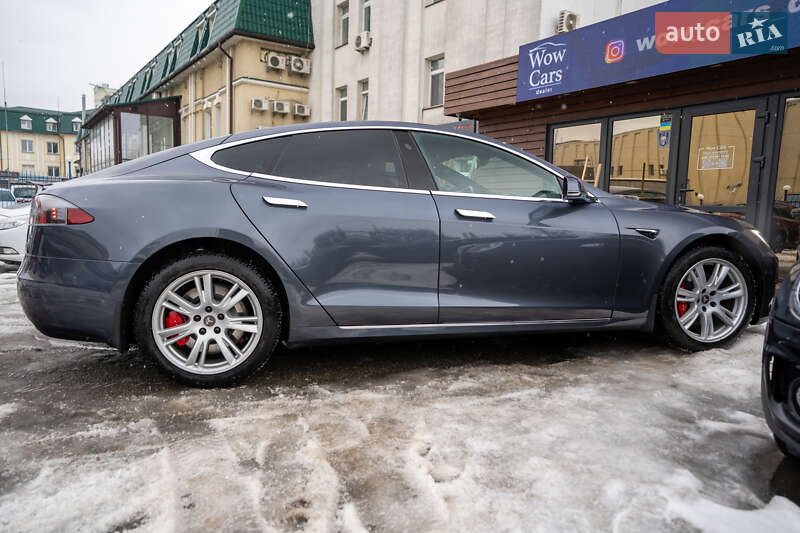 Ліфтбек Tesla Model S 2020 в Києві