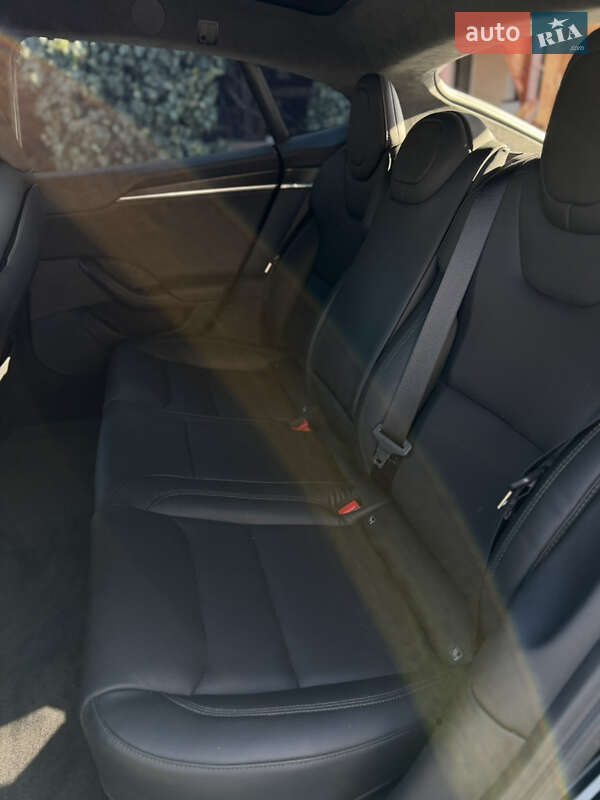 Лифтбек Tesla Model S 2022 в Львове фото 13 Лифтбек Tesla Model S 2022 в Львове