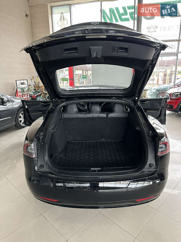 Лифтбек Tesla Model S 2018 в Одессе фото 22 Лифтбек Tesla Model S 2018 в Одессе