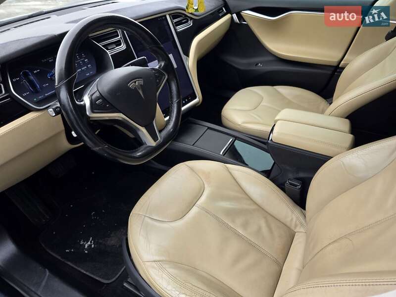 Лифтбек Tesla Model S 2014 в Тернополе