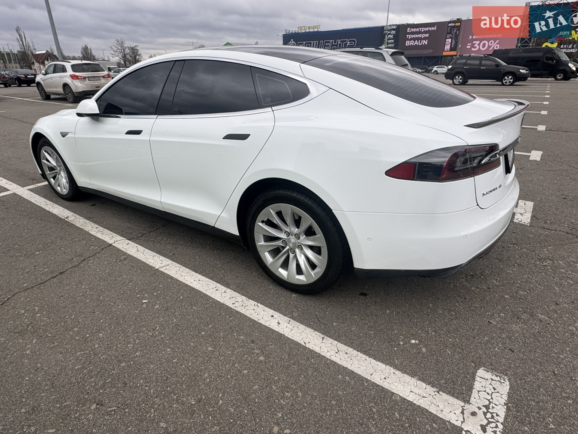 2015 Tesla Model S - мініатюра 4