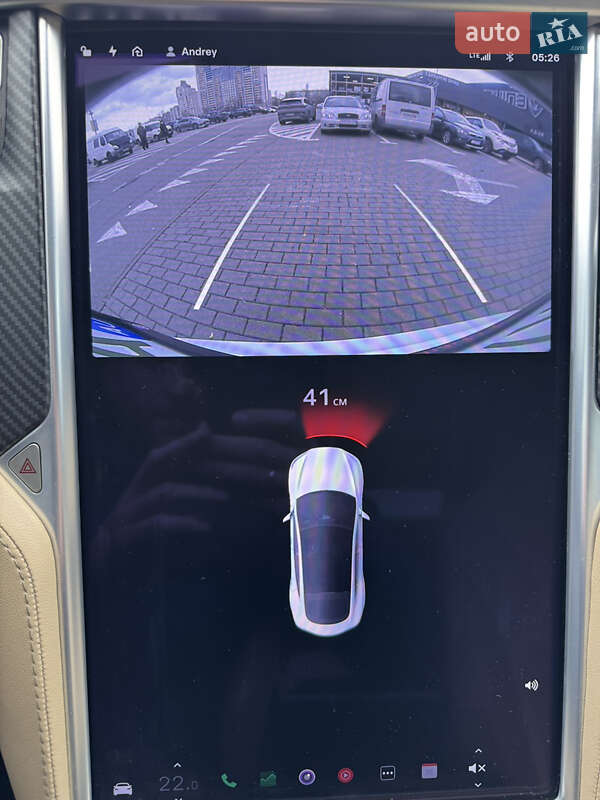 Лифтбек Tesla Model S 2015 в Киеве