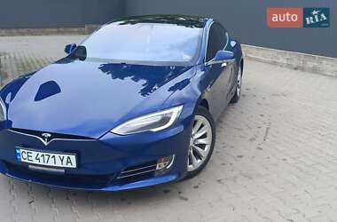Ліфтбек Tesla Model S 2017 в Косові