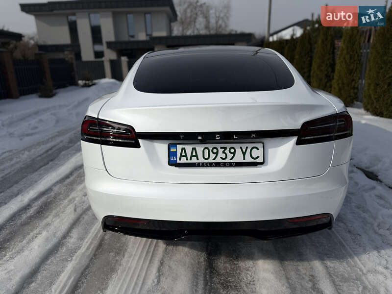Ліфтбек Tesla Model S 2023 в Києві