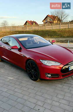 Лифтбек Tesla Model S 2014 в Львове