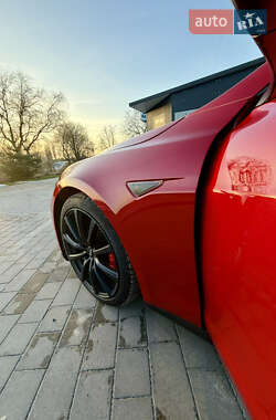 Лифтбек Tesla Model S 2014 в Львове