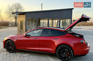 Лифтбек Tesla Model S 2014 в Львове