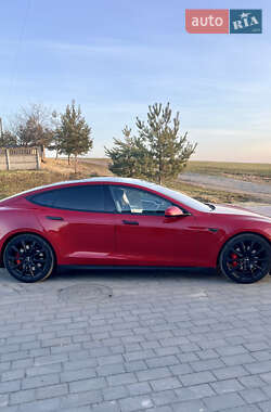 Лифтбек Tesla Model S 2014 в Львове