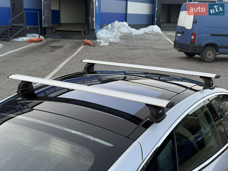 Лифтбек Tesla Model S 2014 в Ровно