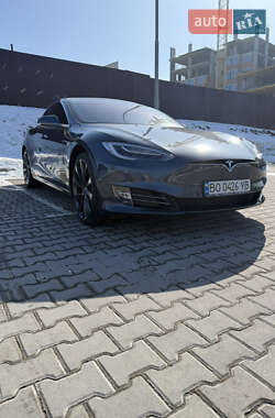 Лифтбек Tesla Model S 2019 в Тернополе