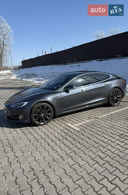 Ліфтбек Tesla Model S 2019 в Тернополі
