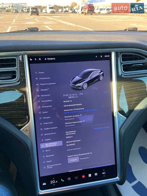 Ліфтбек Tesla Model S 2015 в Львові