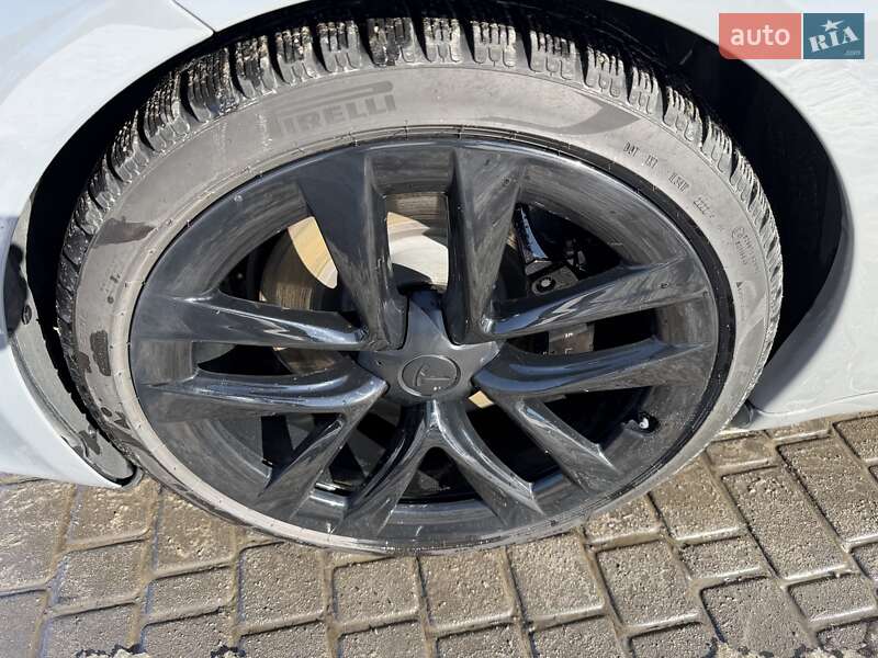 Ліфтбек Tesla Model S 2021 в Фастові
