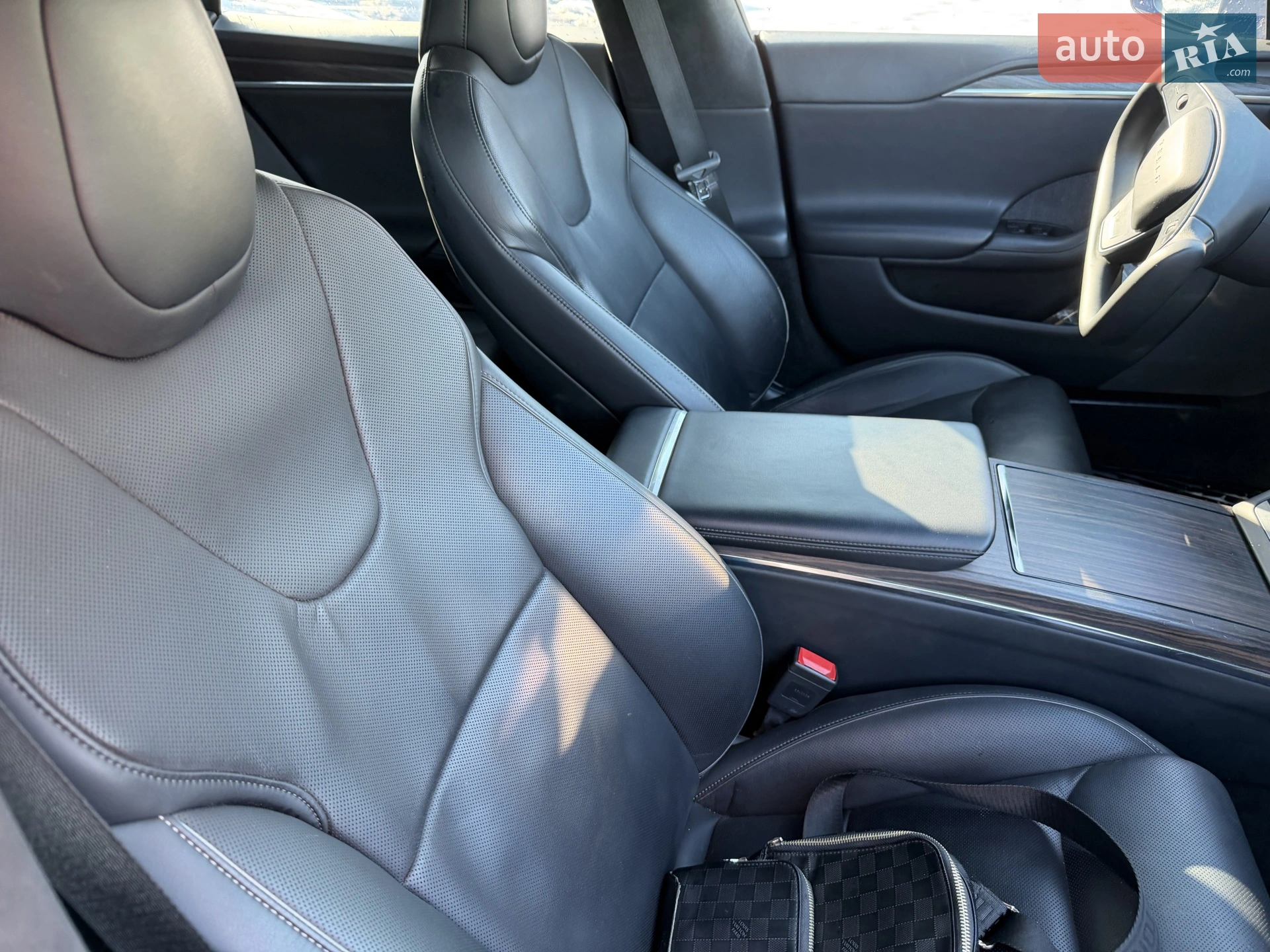 2021 Tesla Model S - мініатюра 28