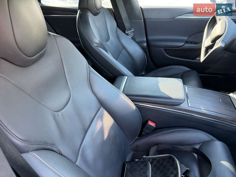 Ліфтбек Tesla Model S 2021 в Фастові