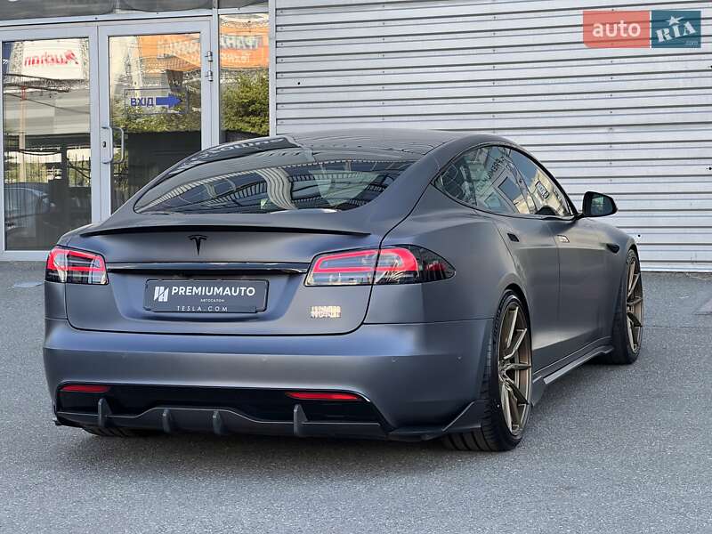Ліфтбек Tesla Model S 2022 в Києві
