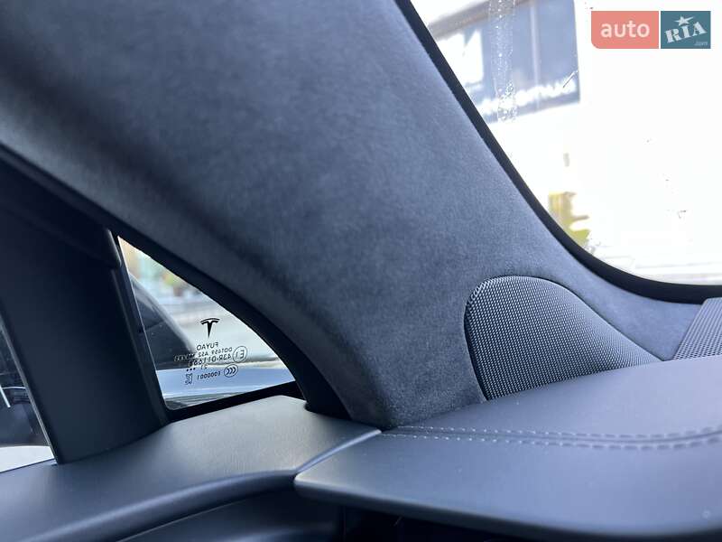 Ліфтбек Tesla Model S 2022 в Києві