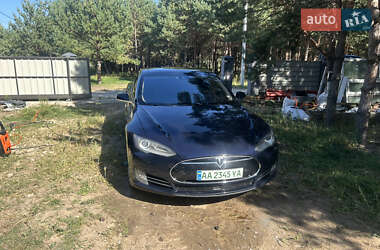 Лифтбек Tesla Model S 2014 в Костополе