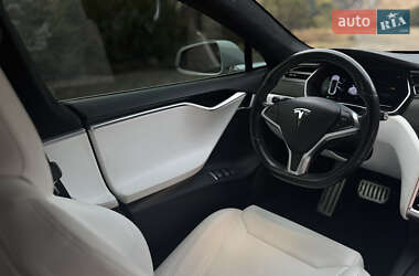 Лифтбек Tesla Model S 2017 в Хусте