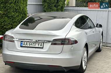 Лифтбек Tesla Model S 2013 в Киеве