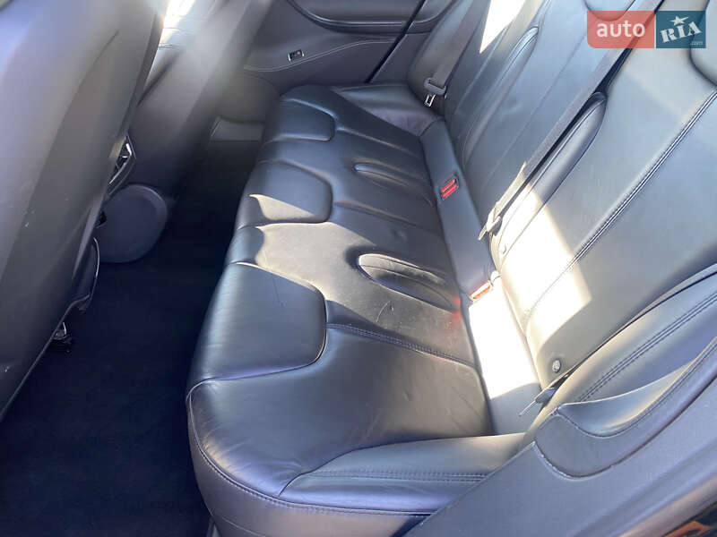 Лифтбек Tesla Model S 2015 в Луцке фото 26 Лифтбек Tesla Model S 2015 в Луцке