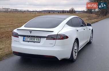 Лифтбек Tesla Model S 2018 в Львове