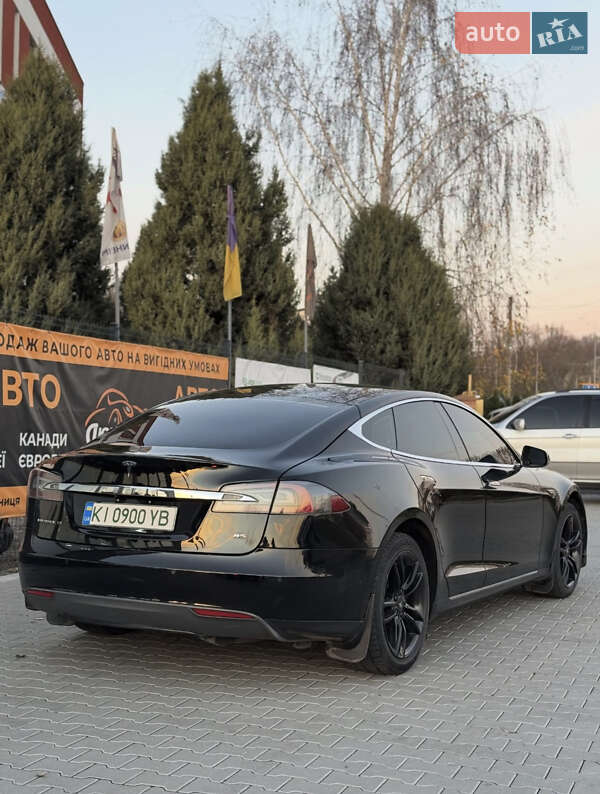 Ліфтбек Tesla Model S 2014 в Вінниці