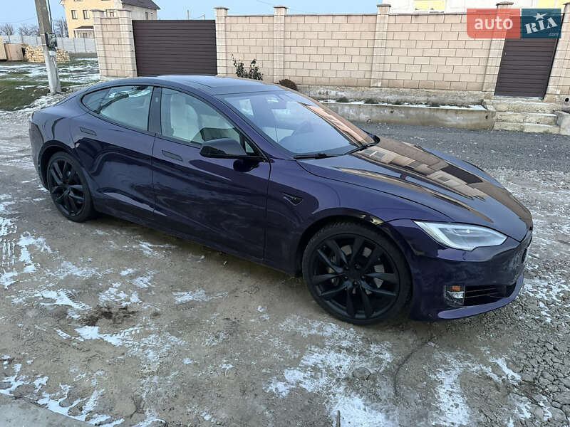 Лифтбек Tesla Model S 2018 в Одессе
