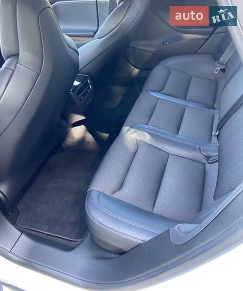Ліфтбек Tesla Model S 2018 в Хмельницькому фото 11 Ліфтбек Tesla Model S 2018 в Хмельницькому