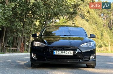 Лифтбек Tesla Model S 2014 в Львове