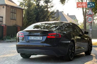 Лифтбек Tesla Model S 2014 в Львове