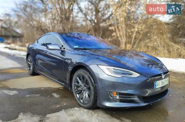 Ліфтбек Tesla Model S 2018 в Києві
