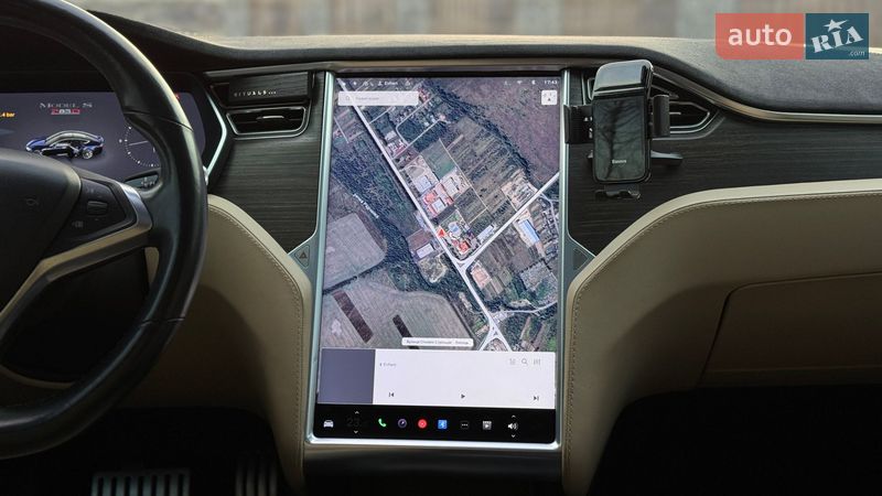 Лифтбек Tesla Model S 2014 в Ивано-Франковске