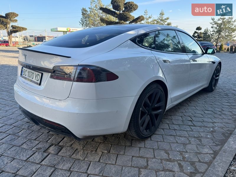 Лифтбек Tesla Model S 2022 в Львове