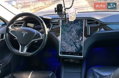 Лифтбек Tesla Model S 2015 в Ивано-Франковске