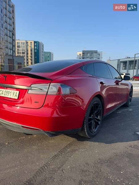 Ліфтбек Tesla Model S 2014 в Черкасах фото 7 Ліфтбек Tesla Model S 2014 в Черкасах