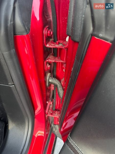 Ліфтбек Tesla Model S 2014 в Черкасах фото 38 Ліфтбек Tesla Model S 2014 в Черкасах