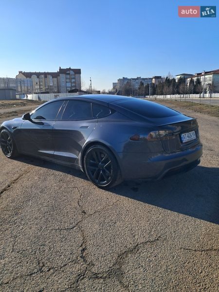 Лифтбек Tesla Model S 2021 в Коломые