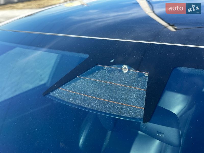 Ліфтбек Tesla Model S 2016 в Львові